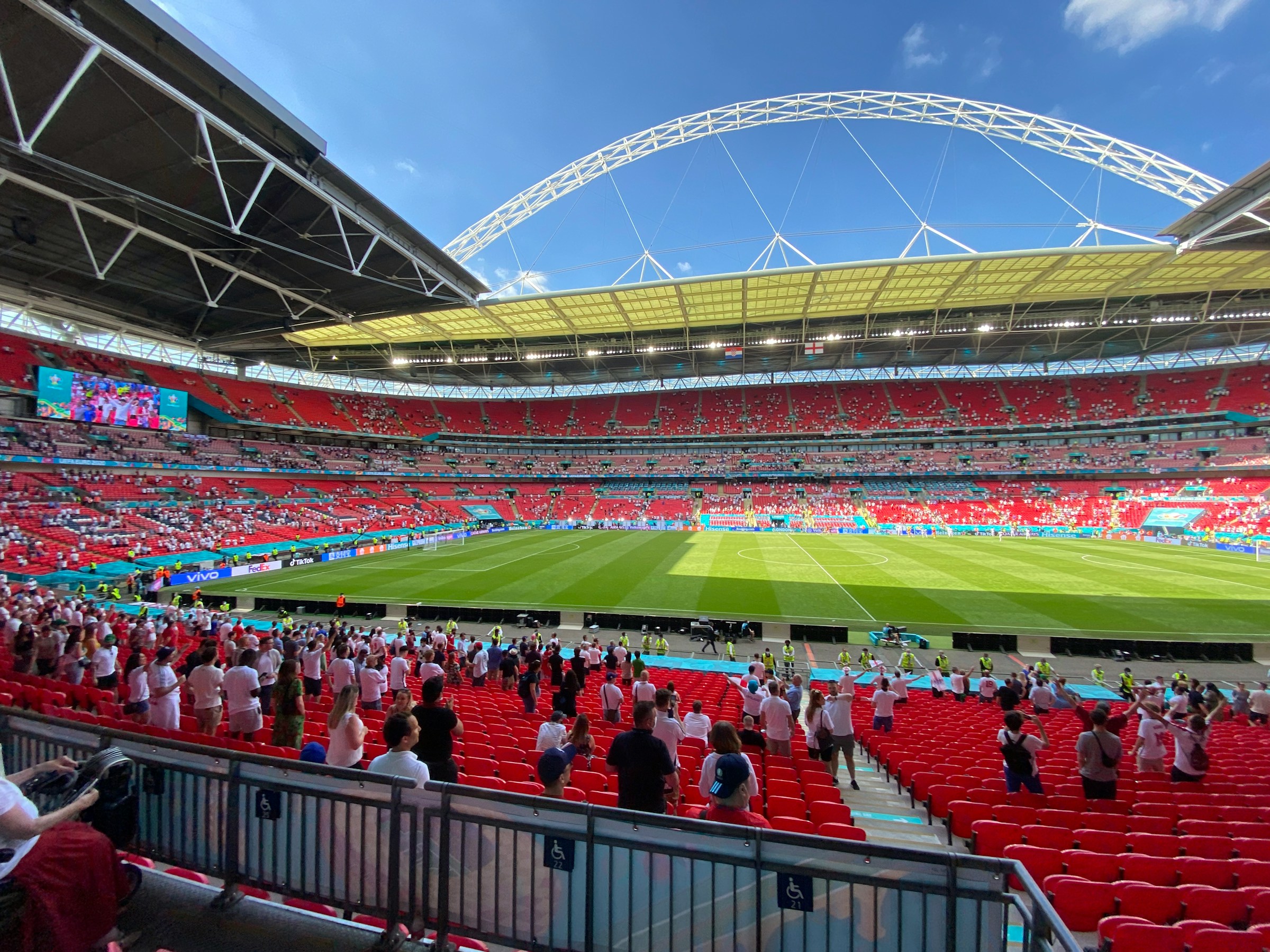 Alle ogen op Wembley in Studio FC De Avonturiers